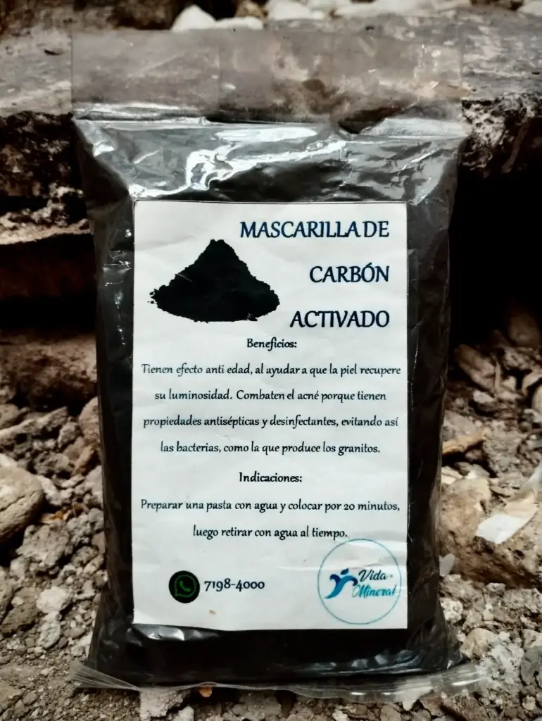 Mascarilla de carbón activado 